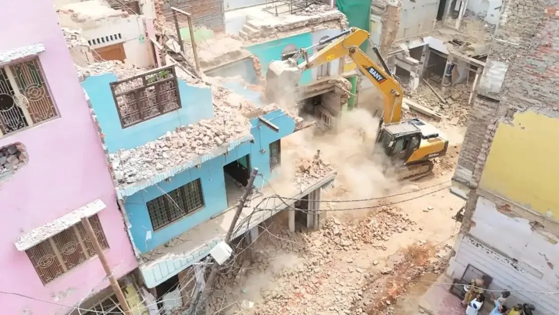 वाराणसी दालमंडी चौड़ीकरण परियोजना में तेजी, 49 भवन और 6 मस्जिदों पर कार्रवाई बाकी